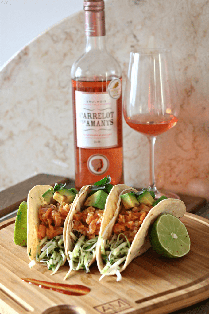 Tacos de tartare aux deux saumons, mangue et agrumes